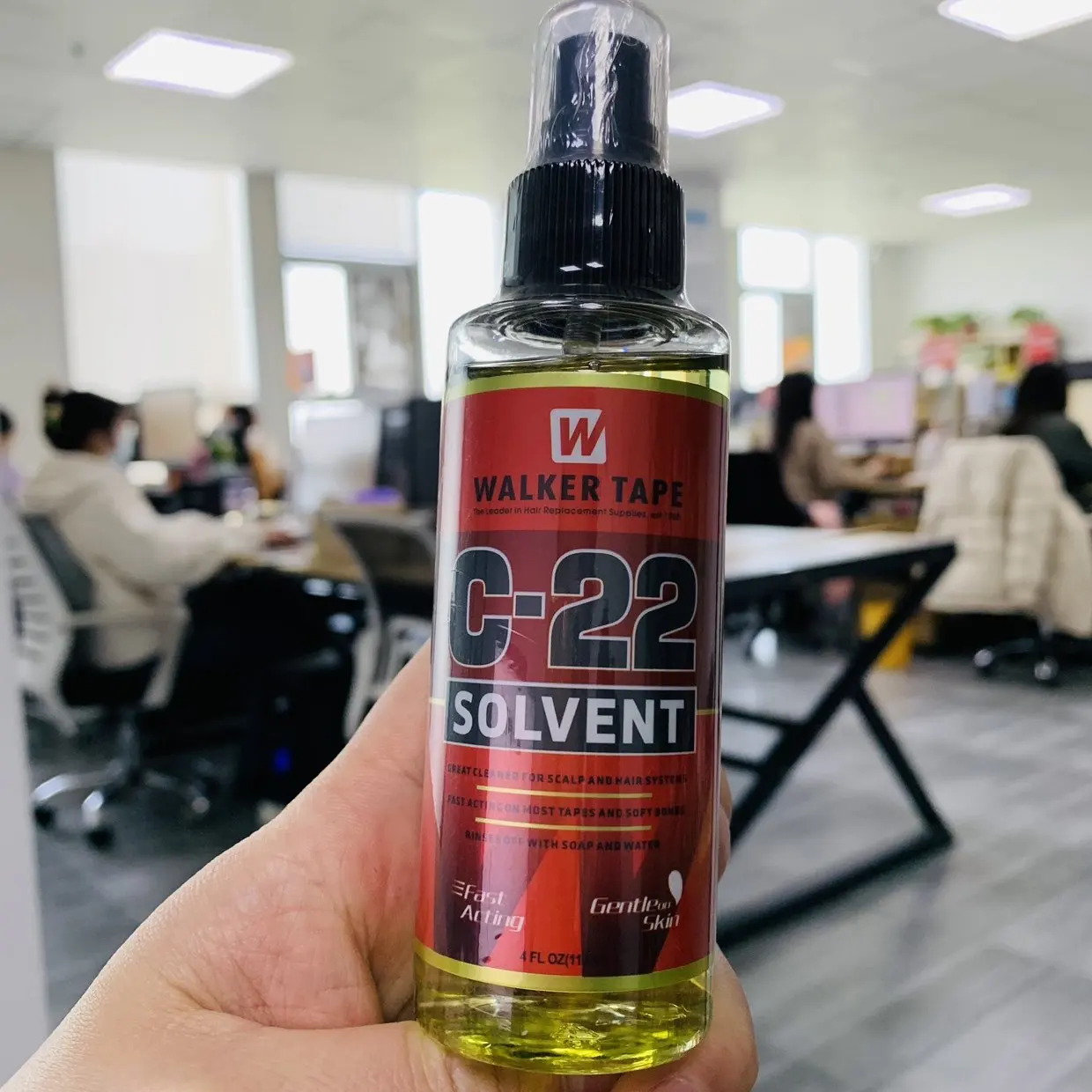 Spray dissolvant pour adhésif de perruques. – Test et Avis
