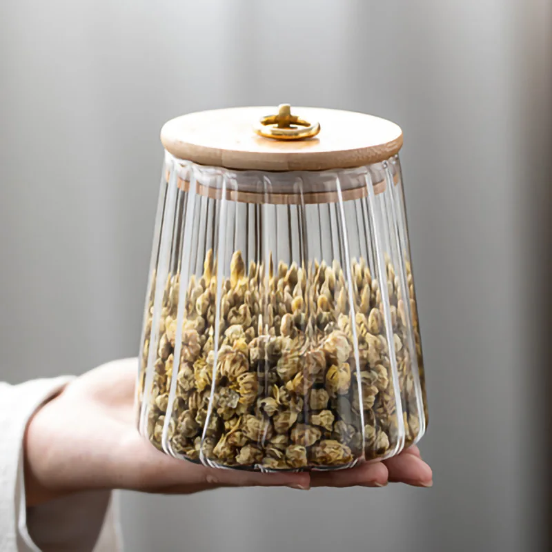 Pot à épices en verre transparent