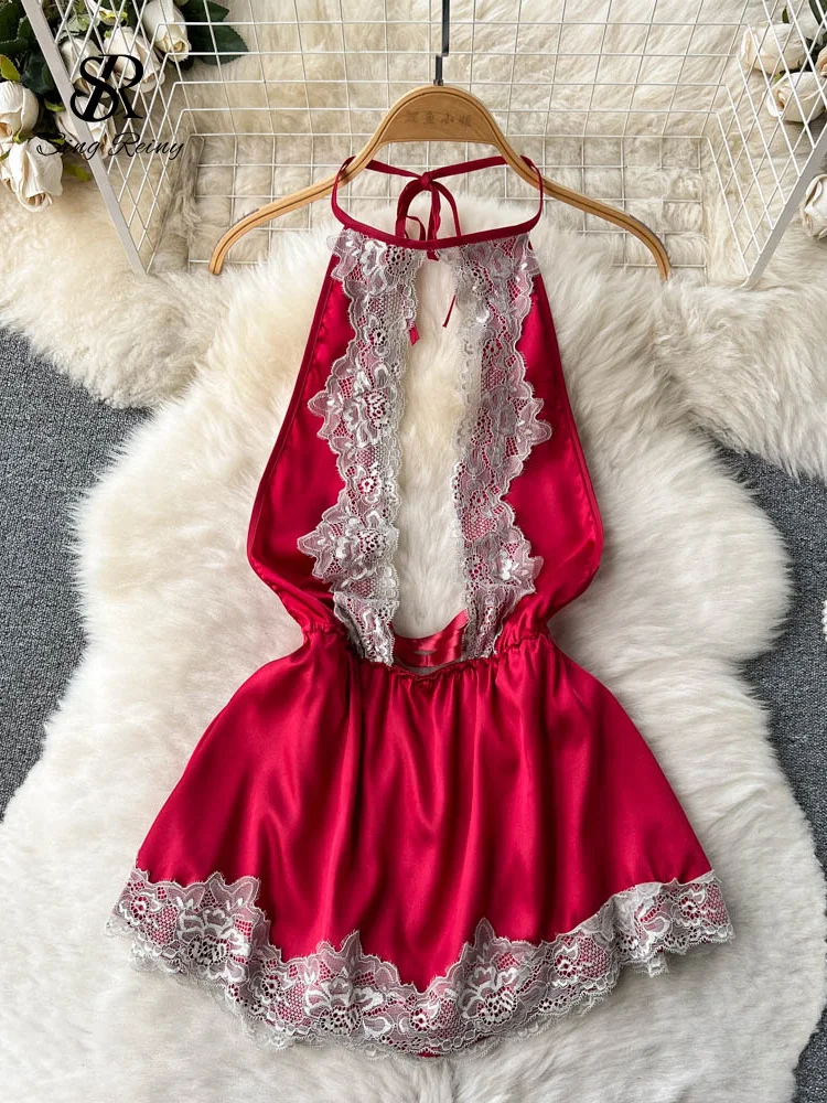 Pyjama érotique en dentelle, dos nu. – Test et Avis