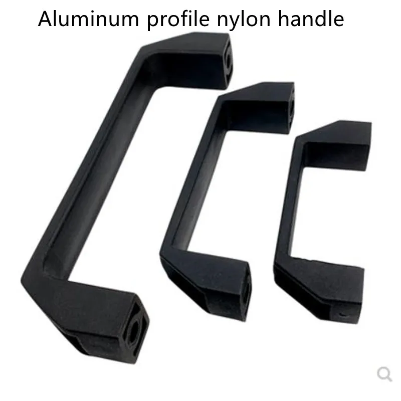 Accessoires de porte en plastique et aluminium. – Test et Avis