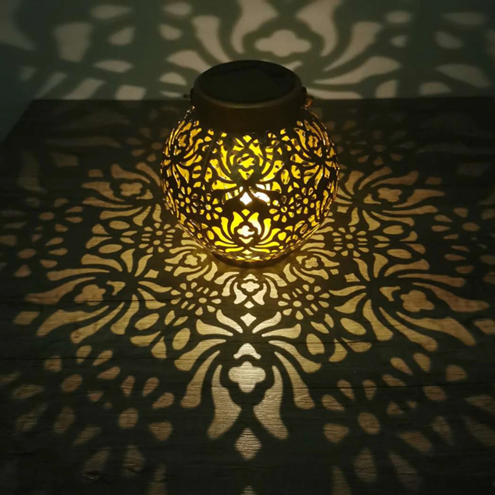 Lanterne solaire LED artistique pour extérieur – Test et Avis