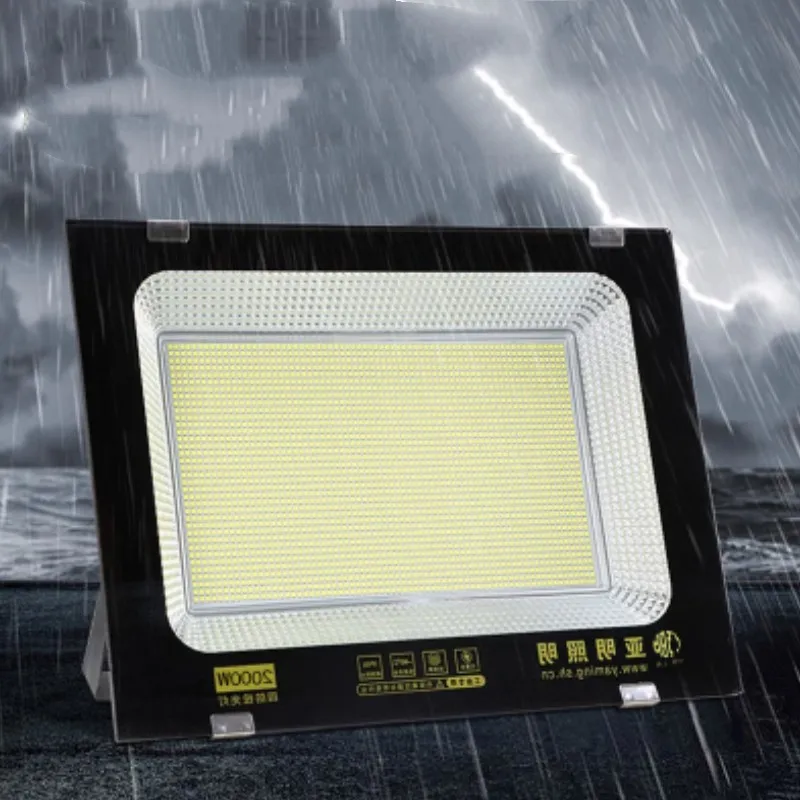 Lumière extérieure LED étanche IP66, Guatemala
300/220/500/600W, 1000 V – Test et Avis