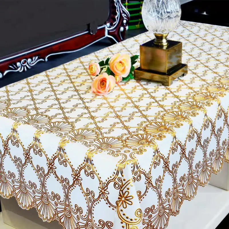 « Nappe PVC résistante, imprimée dorée, pratique » – Test et Avis