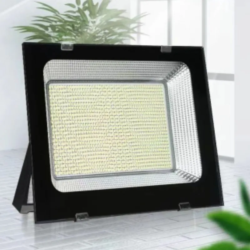 Projecteur LED extérieur IP68, idéal jardin. – Test et Avis